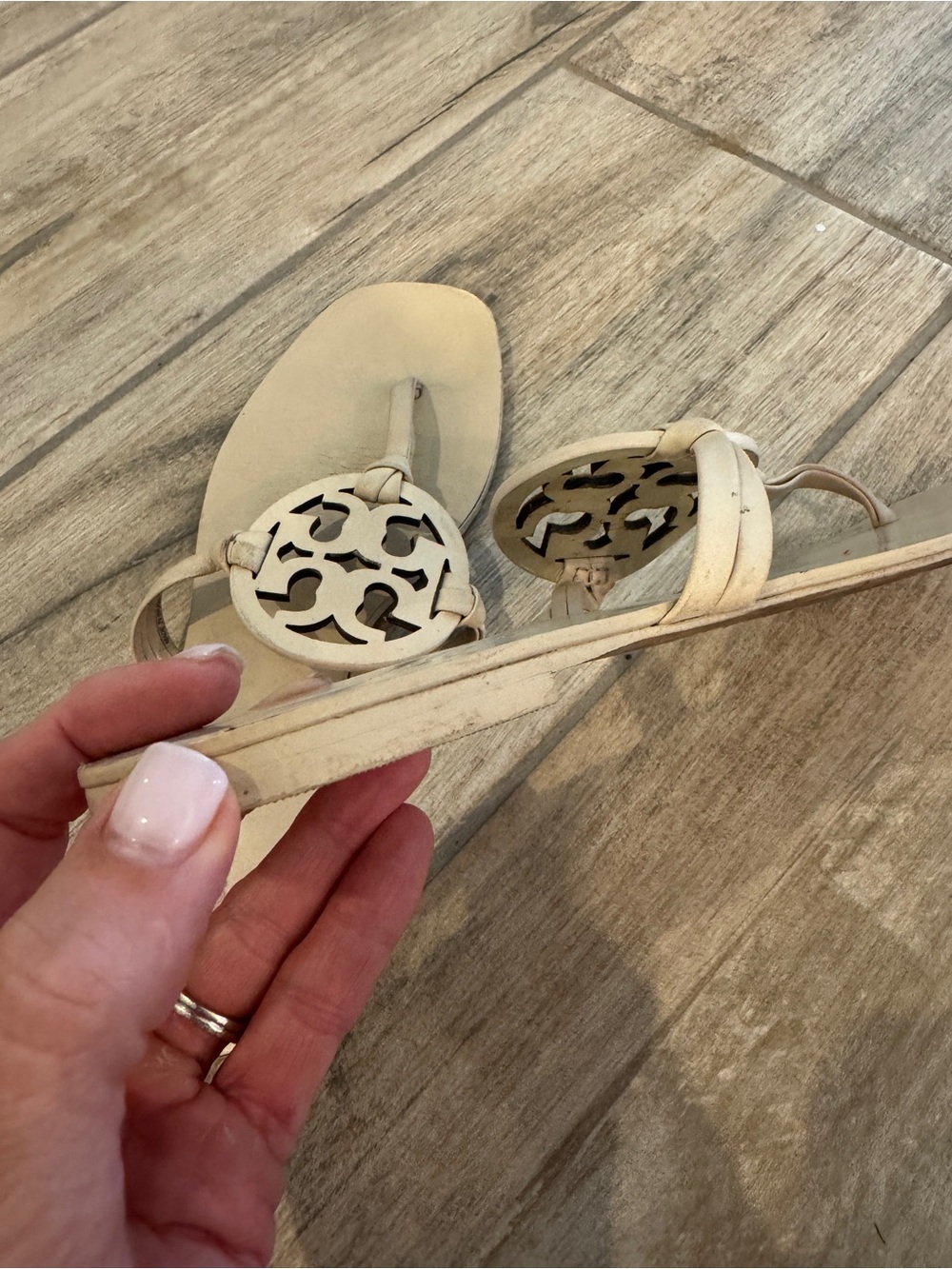 Tory Burch Miller Thong Sandal in Cream Square Toe neutral 7.5 - Picture 8 of 13